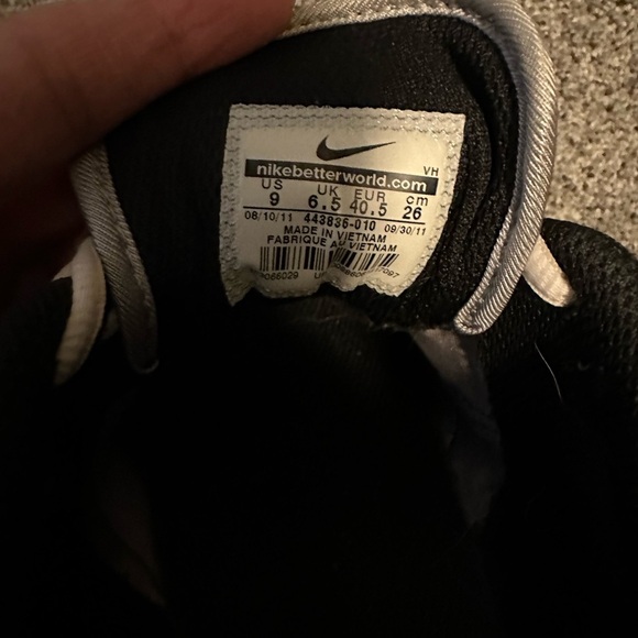 NIKE Womens 9 Black Mesh Polka Dot Flex TR - Picture 9 of 13